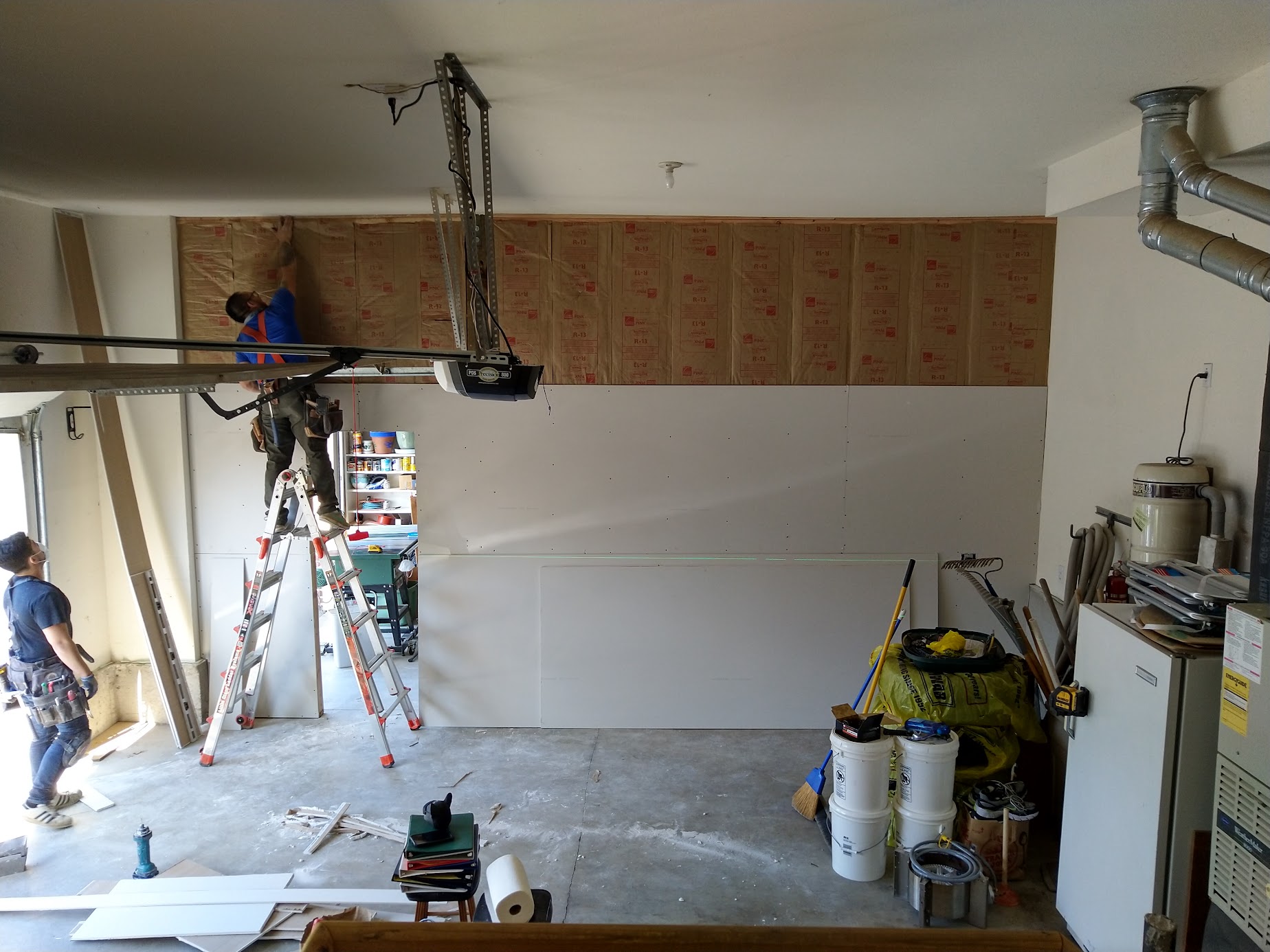 Garage 16