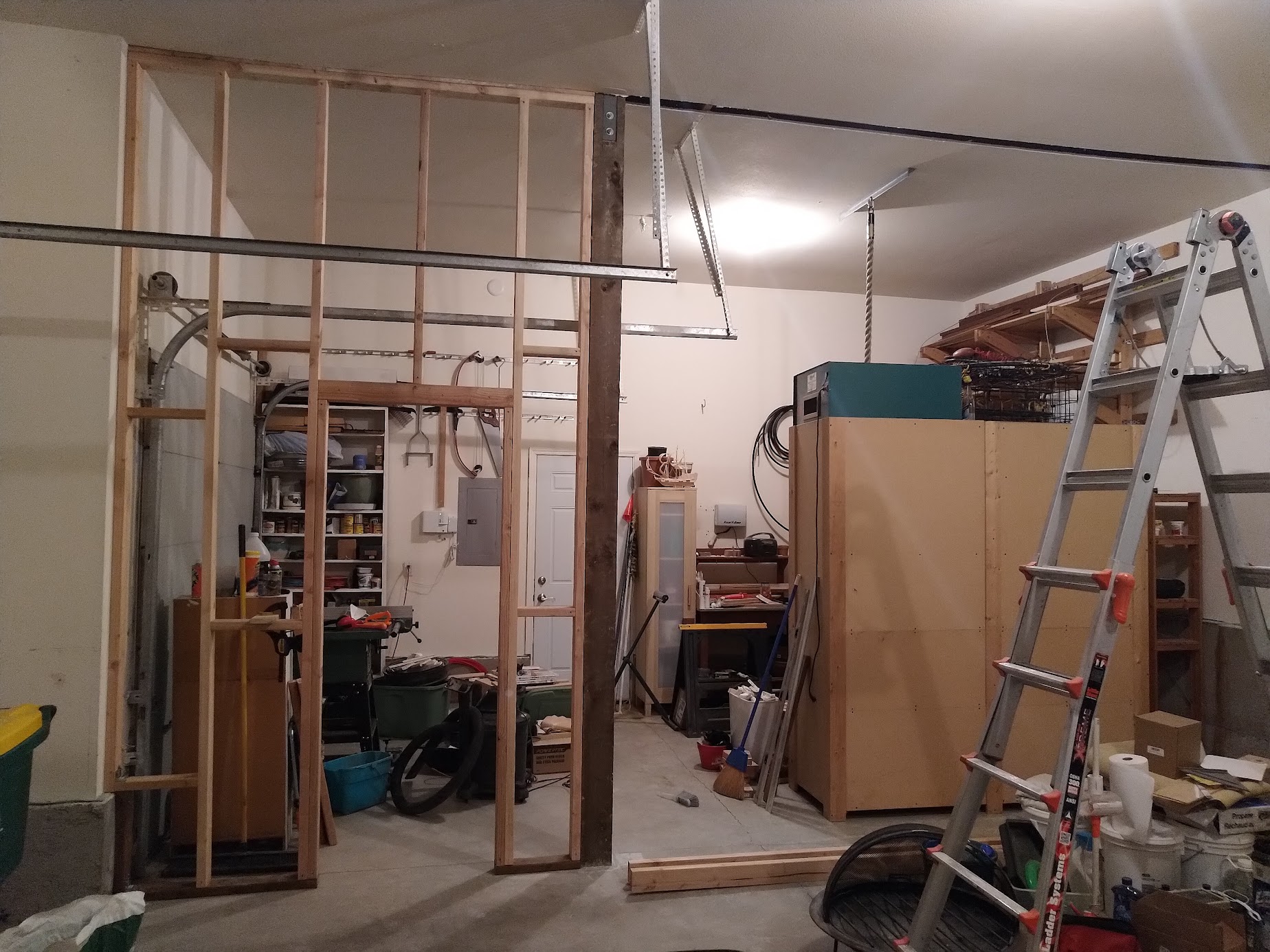 Garage 8